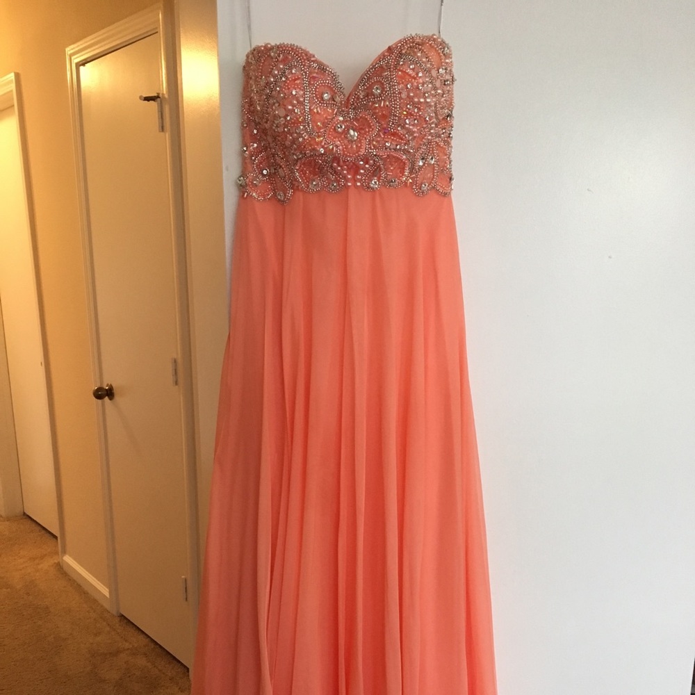 Sherri Hill prom dress
